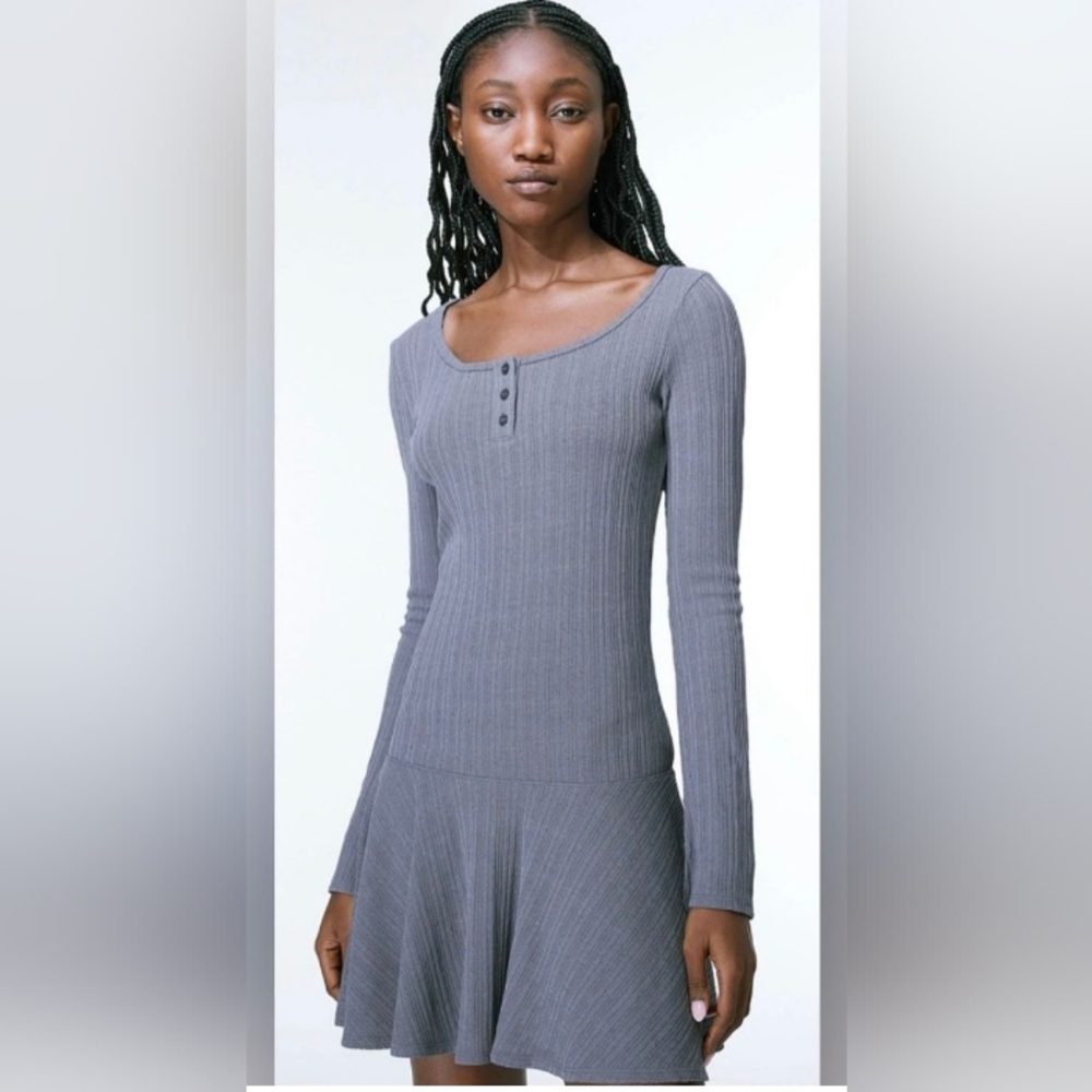 NWT H&M DIVIDED DRESS LONGSLEEVE GREY SIZE M